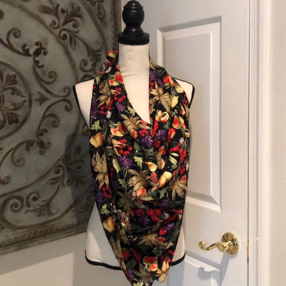 Nicole Miller Accessories - Oversized Nicole Miller “Del Monte” Themed Scarf